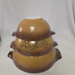 Vintage PYREX Cinderella Nesting Bowls Set of 3 Brown Fruit Glass Early American